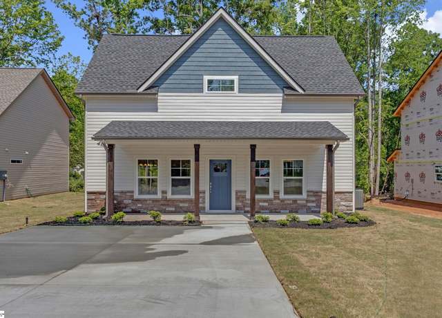 Property at 220 Saluda St, Belton, SC 29627, 3 beds, 2 baths