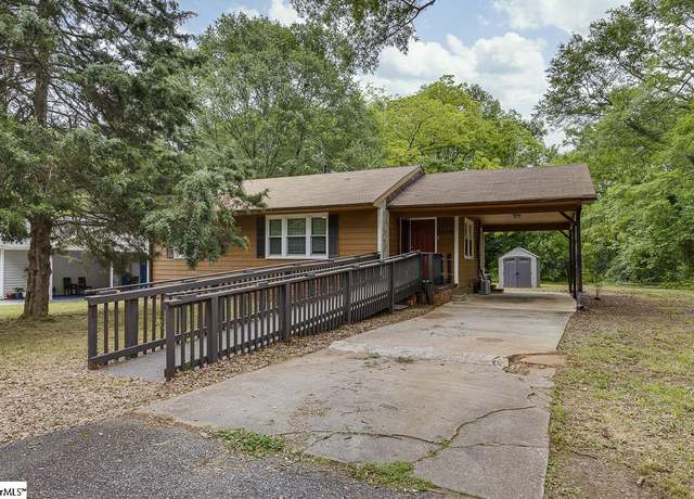 Property at 1709 Lyndon Ave, Anderson, SC 29624, 2 beds, 1 bath