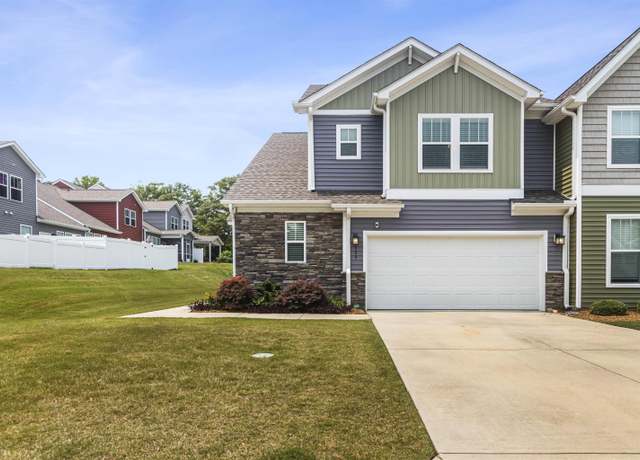 Property at 109 Creekhaven Ln, Taylors, SC 29687, 3 beds, 2.5 baths