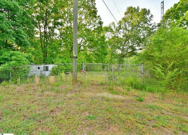 Property at 142 Ballard Dr, Cross Hill, SC 29332