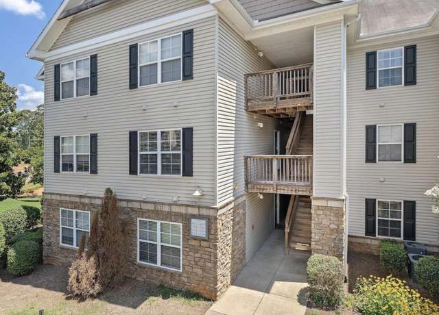 Property at 636 Lookover Dr, Anderson, SC 29621, 3 beds, 2 baths