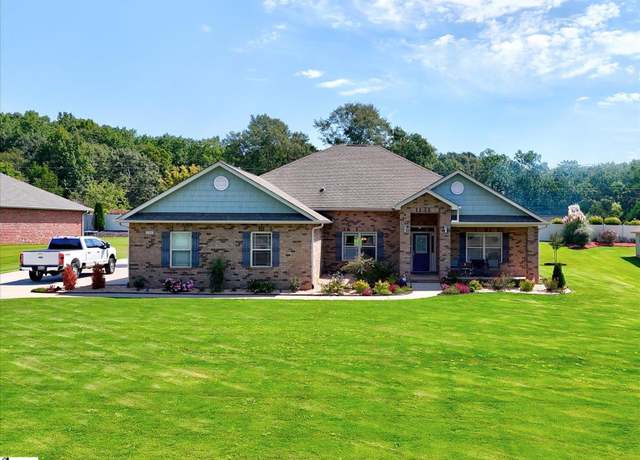 Property at 114 Baybrooke Ln, Anderson, SC 29621, 4 beds, 3 baths
