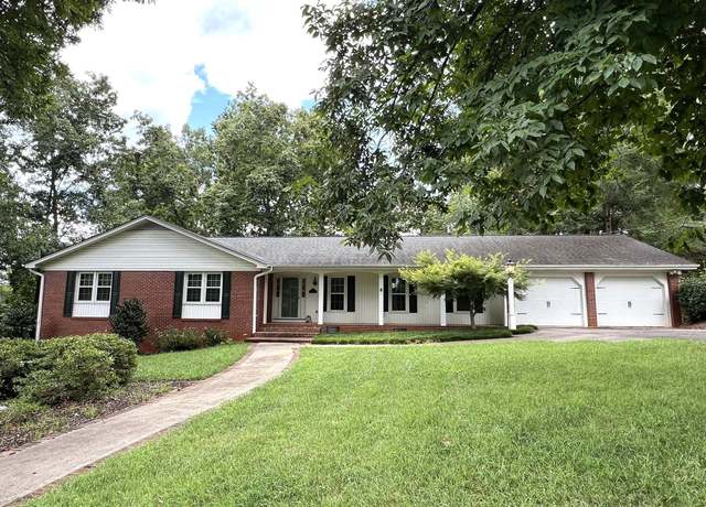 Property at 101 Robinall Dr, Easley, SC 29642, 4 beds, 3 baths