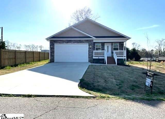 Property at 108 Longshore Dr, Belton, SC 29627, 3 beds, 2 baths