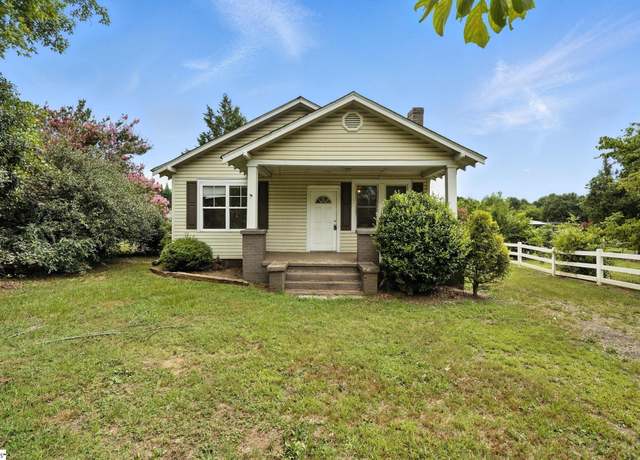 Property at 8490 Dandelion Ln, Spartanburg, SC 29303, 2 beds, 1 bath