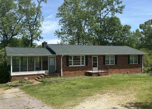 Property at 1518 Memorial Drive Ext, Greer, SC 29651, 3 beds, 3 baths