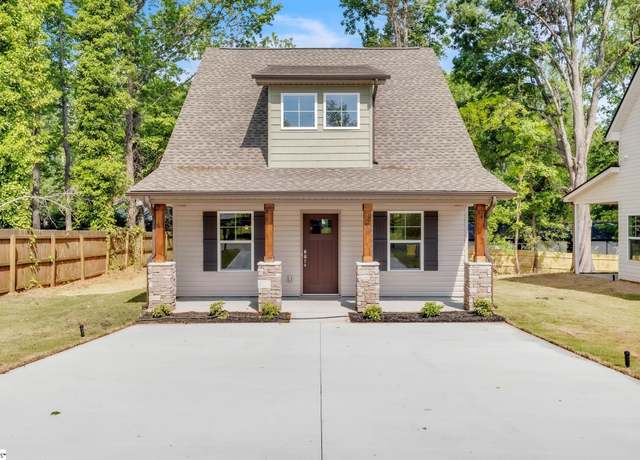 Property at 218 Saluda St, Belton, SC 29627, 3 beds, 2.5 baths