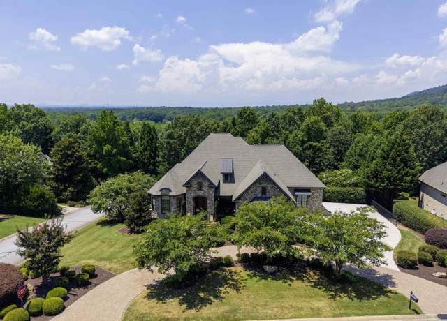 Property at 308 Sorrento Dr, Greenville, SC 29609, 4 beds, 4.5 baths