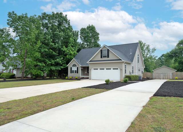 Property at 8 Wooded Glenn Ct, Pelzer, SC 29669, 3 beds, 3 baths