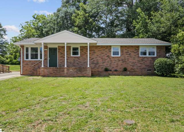 Property at 168 Oakvale Dr, Piedmont, SC 29673, 4 beds, 2 baths