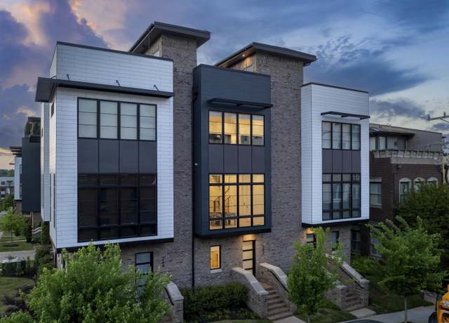 Property at 242 Rhett St, Greenville, SC 29601, 2 beds, 2.5 baths