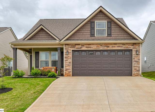Property at 2127 Davenport Ct, Moore, SC 29369, 3 beds, 2 baths