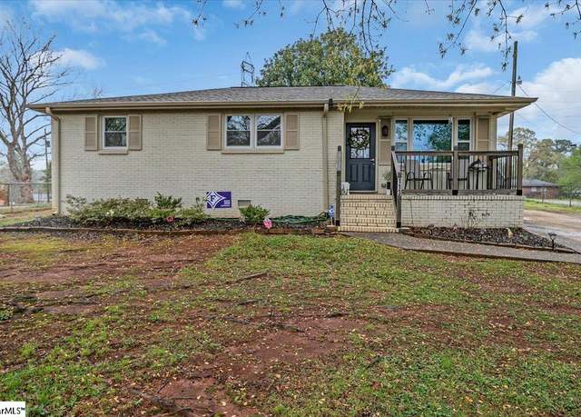 Property at 113 Helen St, Piedmont, SC 29673, 3 beds, 2.5 baths