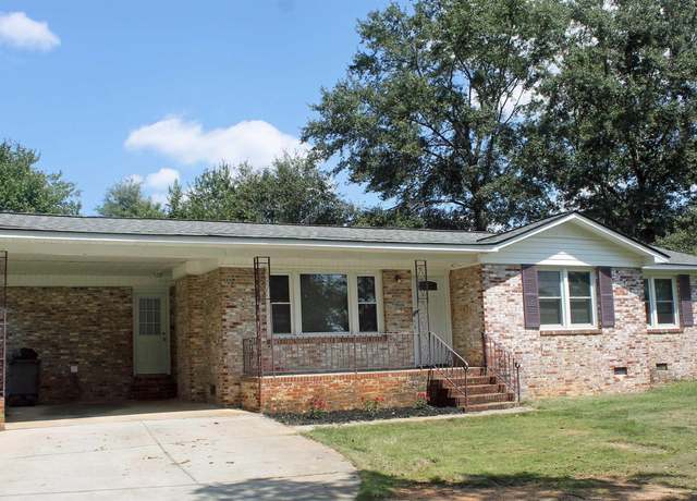 Property at 105 Vale St, Greenville, SC 29617-3136, 3 beds, 2 baths