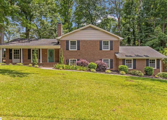 Property at 306 Kenilworth Dr, Greenville, SC 29615, 4 beds, 3 baths
