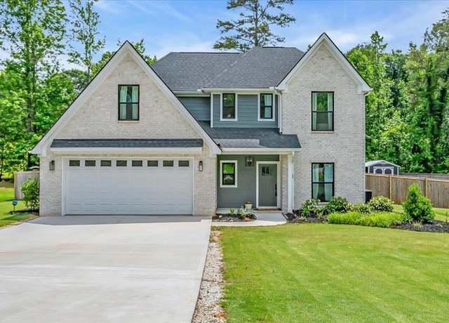 Property at 11 Echo Dr, Travelers Rest, SC 29690, 3 beds, 2.5 baths