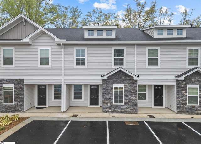 Property at 113 Foundation Way, Simpsonville, SC 29681, 3 beds, 2.5 baths
