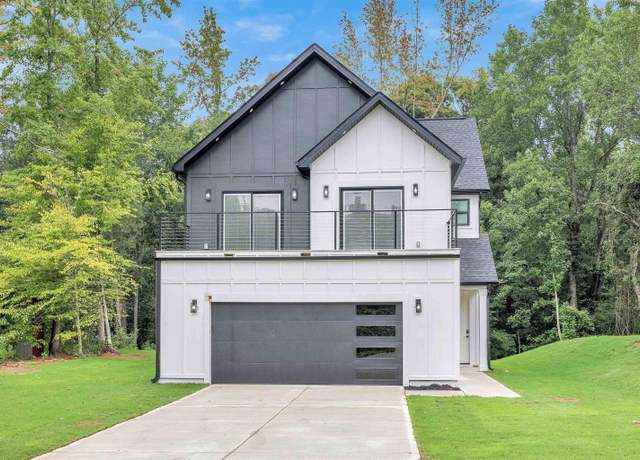 Property at 320 W Caroline St, Greenville, SC 29611, 3 beds, 2.5 baths