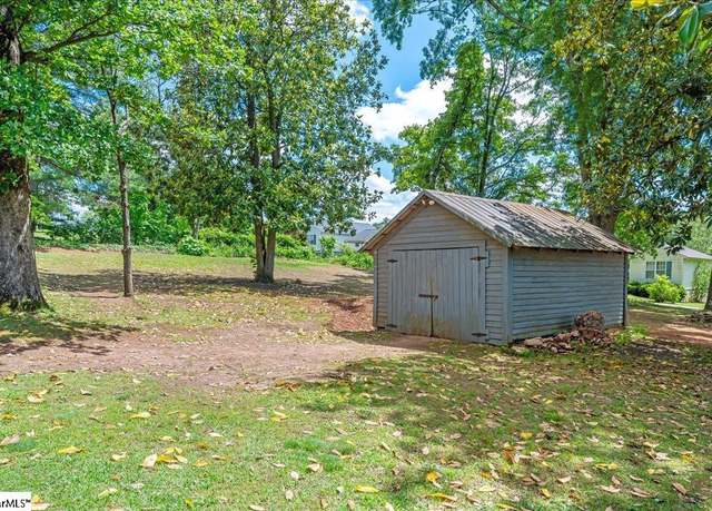 Property at 4 Cross St, Inman, SC 29349