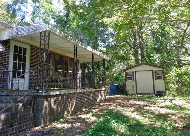 Property at 125 Glenn St, Marietta, SC 29661, 2 beds, 1 bath
