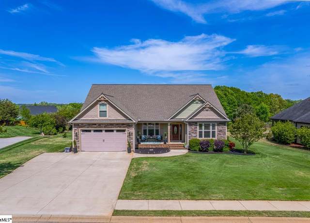 Property at 320 Reflection Dr, Lyman, SC 29365, 4 beds, 2 baths