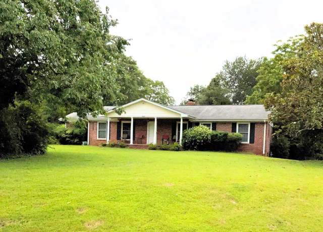 Property at 303 Central Ave, Mauldin, SC 29662, 3 beds, 2 baths
