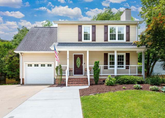 Property at 114 Charmar Way, Taylors, SC 29687, 3 beds, 2.5 baths
