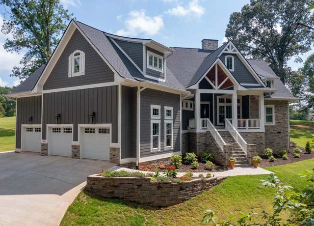 Property at 1819 Cross Creek Dr, Seneca, SC 29678, 4 beds, 3.5 baths