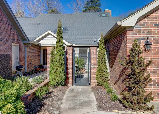 Property at 409 Hunters Cir, Greenville, SC 29617, 3 beds, 3 baths