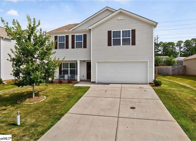 Property at 130 Poplarville Dr, Piedmont, SC 29673, 4 beds, 2.5 baths