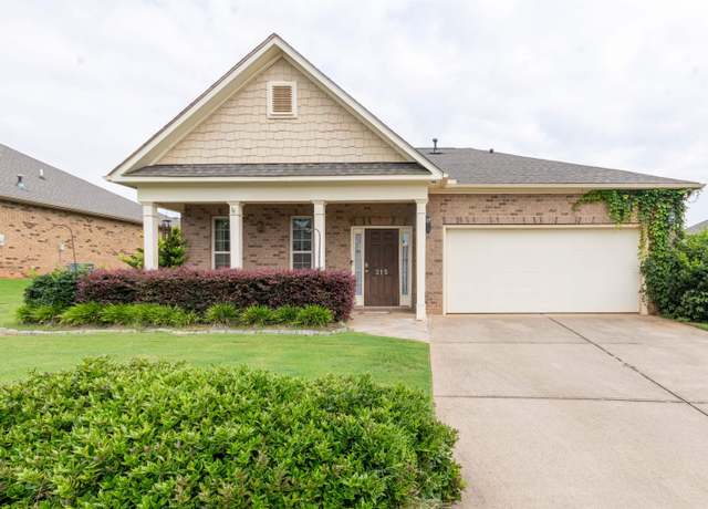 Property at 215 Reedy Springs Ln, Greenville, SC 29605, 3 beds, 2 baths