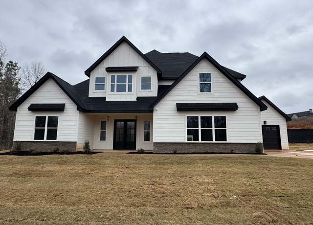 Property at 6910 Mountain View Rd, Taylors, SC 29687, 4 beds, 3.5 baths