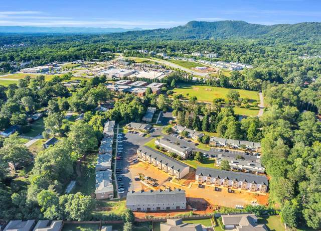 Property at 215 Duncan Chapel Rd #53, Greenville, SC 29617, 2 beds, 2.5 baths