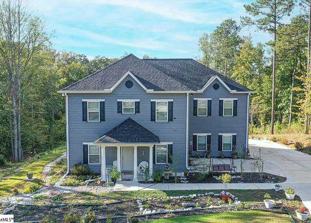 Property at 932 Eagles Harbor Dr, Hodges, SC 29653, 3 beds, 2.5 baths