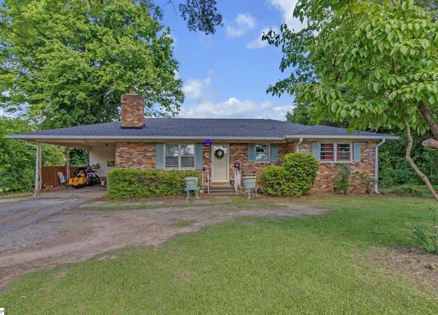 Property at 273 Cedar Springs Rd, Spartanburg, SC 29302, 3 beds, 2 baths