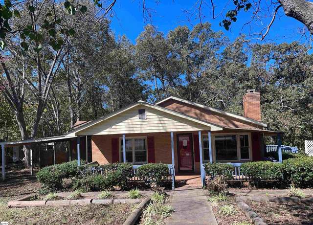 Property at 1205 Kelly Rd, Union, SC 29379, 3 beds, 1.5 baths