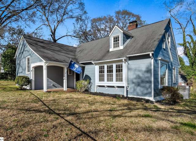 Property at 23 Gilmer Dr, Anderson, SC 29621, 3 beds, 2.5 baths
