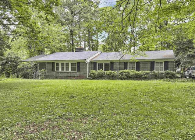 Property at 1304 NE Main St, Simpsonville, SC 29681, 3 beds, 2 baths