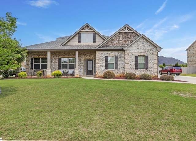 Property at 104 Tippecanoe St, Simpsonville, SC 29680, 4 beds, 3.5 baths