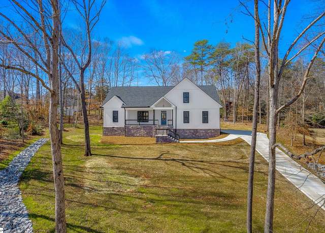 Property at 107 Bentwood Ln, Pickens, SC 29671, 4 beds, 3 baths