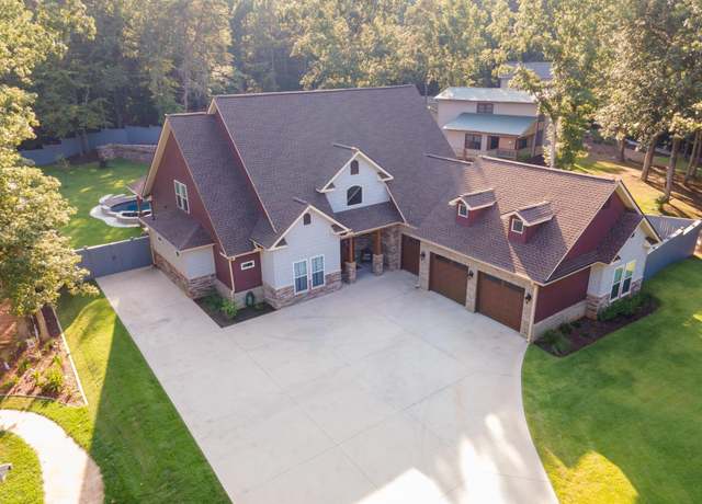 Property at 218 Riverlake Rd, Fair Play, SC 29643, 4 beds, 4.5 baths