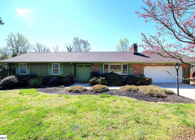 Property at 411 Westcliffe Way, Greenville, SC 29611, 4 beds, 2.5 baths