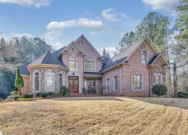 Property at 249 Indian Wells Dr, Spartanburg, SC 29306, 4 beds, 3.5 baths