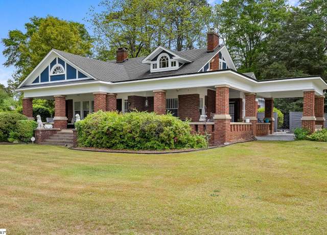 Property at 227 S Main St, Honea Path, SC 29654, 3 beds, 2 baths