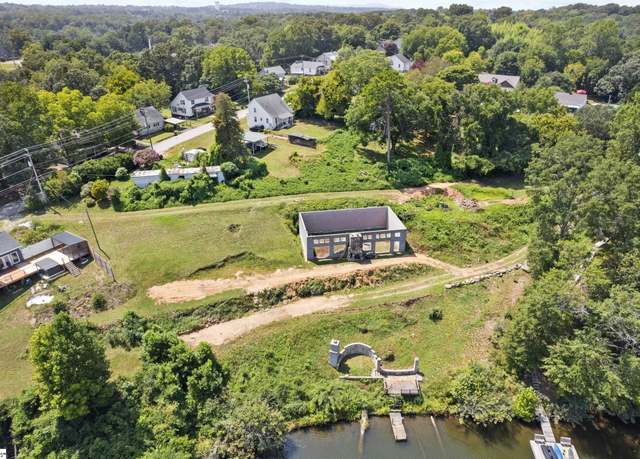 Property at 1124 Apalache St, Greer, SC 29651