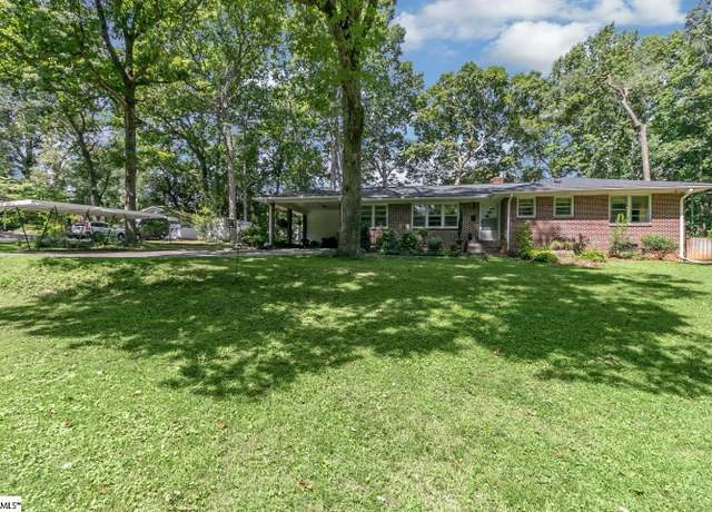 Property at 7 Brookside Dr, Travelers Rest, SC 29690, 3 beds, 2 baths