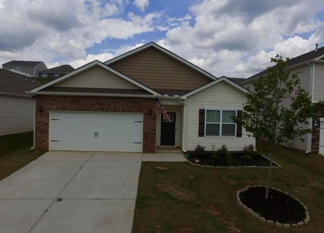 Property at 63 Oak Edge Ln, Greer, SC 29651, 4 beds, 2 baths