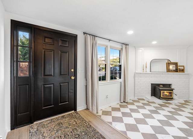 Property at 710 Hunts Bridge Rd Unit 21, Greenville, SC 29617, 2 beds, 1.5 baths