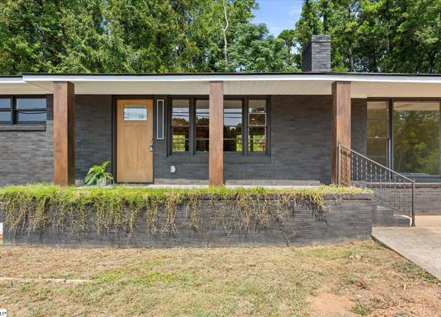 Property at 813 Old Stone Church Rd, Clemson, SC 29631, 4 beds, 2 baths