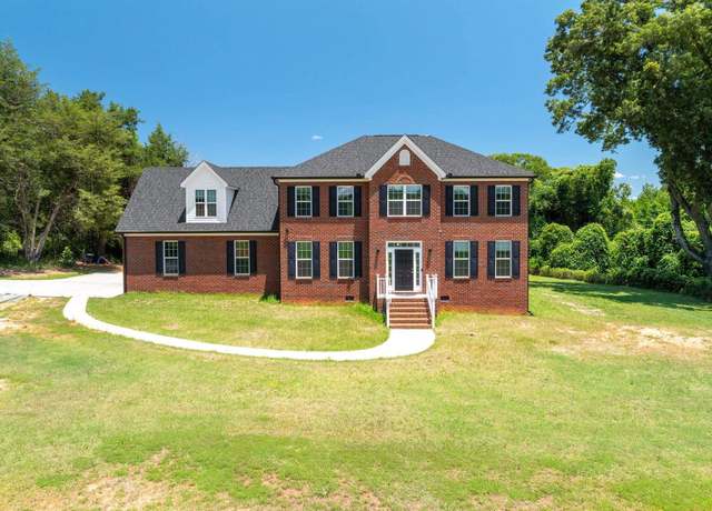 Property at 955 Bramlett Rd, Laurens, SC 29360, 4 beds, 3 baths